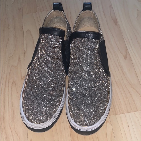 shoes - Picture 1 of 5